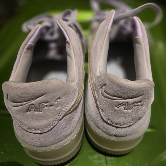 Nike Air Force I, platform size 10 women, suede exterior, - Picture 3 of 6